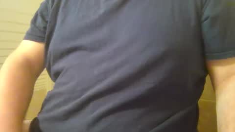 Snapshot of chubbycub14 chatting on 05/16/26, 04:17 chubbycub14 online show from 05/16/26, 04:17