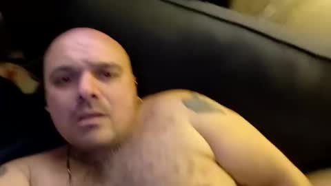 chubbyman40 online show from 04/05/26, 07:44