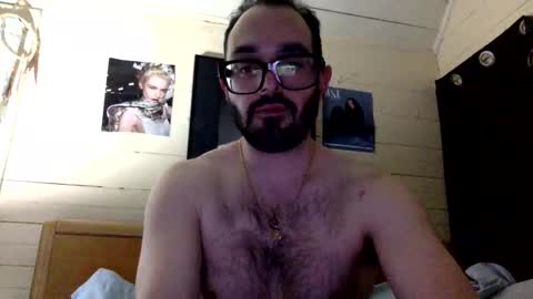Snapshot of ciaran922 chatting on 04/13/26, 04:07 ciaran922 online show from 04/13/26, 04:07