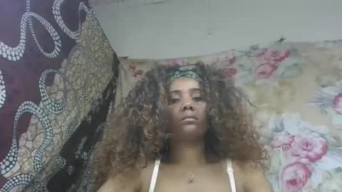 Snapshot of ciciazzhh chatting on 03/17/26, 08:06 ciciazzhh online show from 03/17/26, 08:06