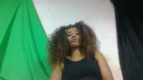 Snapshot of ciciazzhh chatting on 04/12/26, 11:54 ciciazzhh online show from 04/12/26, 11:54