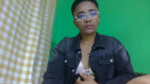 Snapshot of ciciazzhh chatting on 05/19/26, 11:16 ciciazzhh online show from 05/19/26, 11:16