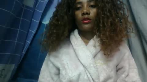 Snapshot of ciciazzhh chatting on 05/25/26, 04:51 ciciazzhh online show from 05/25/26, 04:51