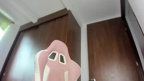 Sara INSTAGRAM SARARENDON7798 online show from 10/16/25, 12:17