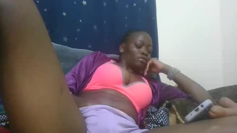 Snapshot of cilia_petite chatting on 02/16/25, 07:27 cilia petite online show from 02/16/25, 07:27