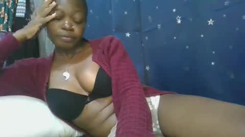 Snapshot of cilia_petite chatting on 02/24/25, 11:21 cilia petite online show from 02/24/25, 11:21