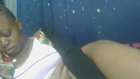 Snapshot of cilia_petite chatting on 03/07/25, 12:26 cilia petite online show from 03/07/25, 12:26