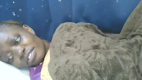 Snapshot of cilia_petite chatting on 09/30/25, 12:59 cilia petite online show from 09/30/25, 12:59