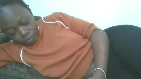 Snapshot of cilia_petite chatting on 11/21/25, 11:42 cilia petite online show from 11/21/25, 11:42