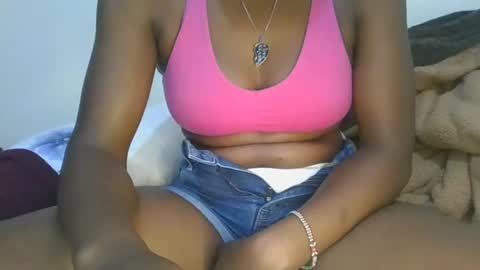 cilia petite online show from 12/19/25, 05:53