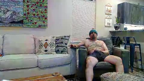 cinapw online show from 02/18/25, 01:21