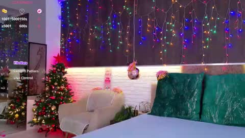 Snapshot of cindefucknrella chatting on 12/05/25, 06:11 Riya online show from 12/05/25, 06:11