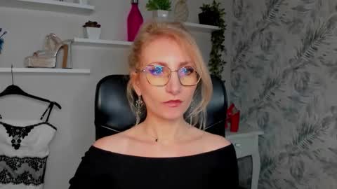 Cinderella online show from 03/23/26, 06:28