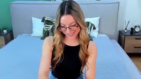 cindymori online show from 11/04/25, 02:38