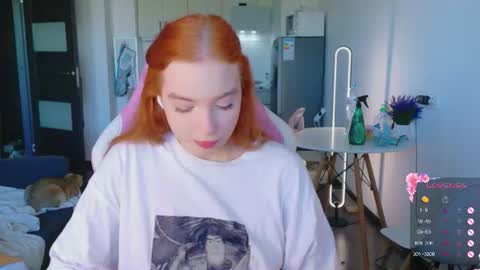Snapshot of cinnabongirls chatting on 06/19/26, 02:32 Maddy online show from 06/19/26, 02:32