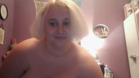 Snapshot of cinnaburwood chatting on 12/11/24, 11:30 Cinna online show from 12/11/24, 11:30