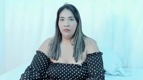 Snapshot of cinnamon_skin01 chatting on 02/13/26, 07:21 Nailha online show from 02/13/26, 07:21