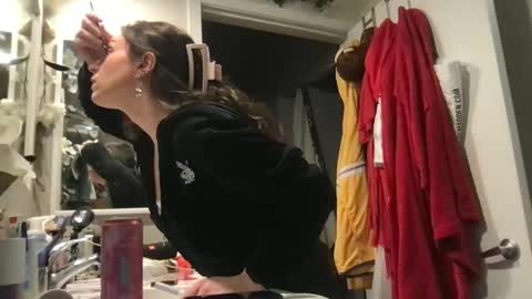 Carmen online show from 04/06/26, 10:11