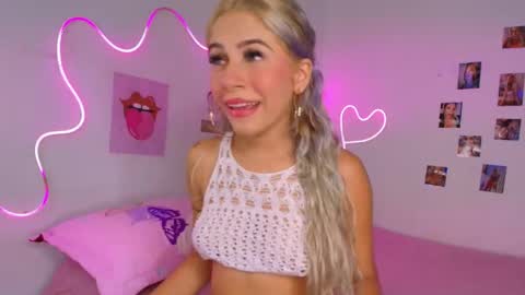 cinniaa online show from 05/13/26, 03:42