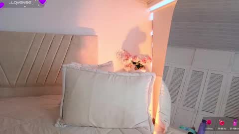 Snapshot of cinthia_cf chatting on 03/11/25, 03:12 cinthia_cf online show from 03/11/25, 03:12