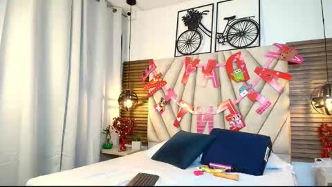 cinthiabaker online show from 09/17/25, 11:23