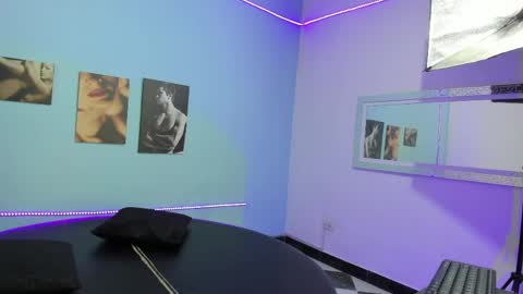 Cinthya online show from 04/18/26, 05:50