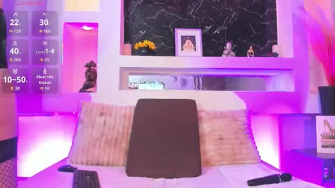 Cinthya  online show from 03/17/26, 12:41