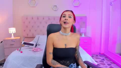 Snapshot of cintiacolins chatting on 11/04/25, 09:36 CintiaCollins online show from 11/04/25, 09:36