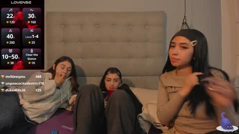 Snapshot of cintya_kors chatting on 12/20/24, 09:32 Cintya online show from 12/20/24, 09:32