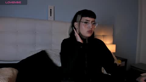 Snapshot of cintya_kors chatting on 01/21/25, 02:33 Cintya online show from 01/21/25, 02:33