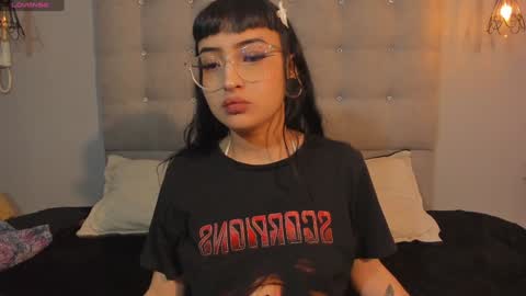 Snapshot of cintya_kors chatting on 01/25/25, 02:26 Cintya online show from 01/25/25, 02:26
