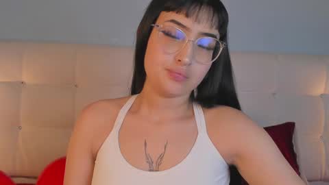 Snapshot of cintya_kors chatting on 03/10/25, 07:40 Cintya online show from 03/10/25, 07:40
