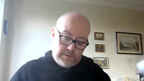 Snapshot of cip1975 chatting on 01/10/25, 09:55 cip1975 online show from 01/10/25, 09:55