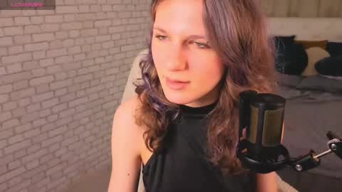 Jennie online show from 12/04/25, 12:36