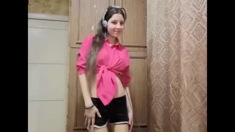 Lisa Salivan online show from 11/24/25, 11:48