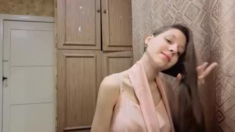 Lisa Salivan online show from 11/26/25, 11:06