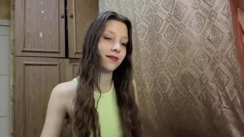 Lisa Salivan online show from 12/13/25, 11:10