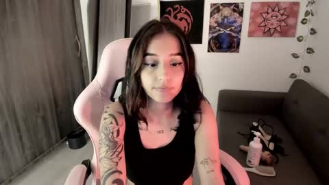 Snapshot of circe_l chatting on 02/22/25, 11:03 Paulina online show from 02/22/25, 11:03