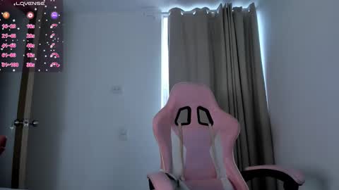 Snapshot of circe_l chatting on 10/12/25, 09:14 Paulina online show from 10/12/25, 09:14