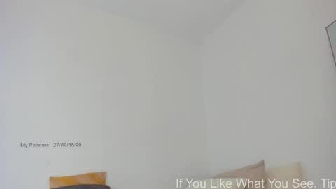 Snapshot of circejuno1 chatting on 11/29/25, 07:50 Carol online show from 11/29/25, 07:50