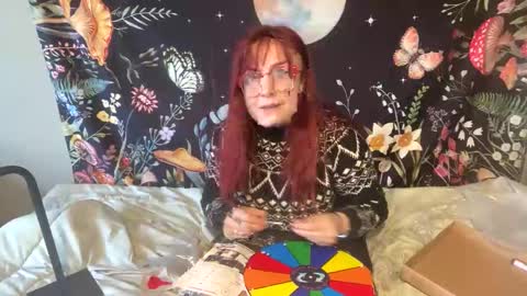 Snapshot of ciricesinsss chatting on 12/14/24, 08:40 Circe online show from 12/14/24, 08:40