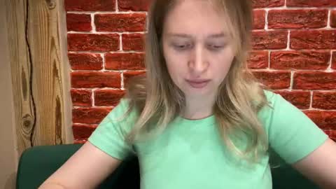 citrusblissss online show from 10/17/25, 03:03