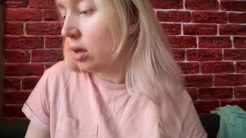 citrusblissss online show from 11/13/25, 02:54