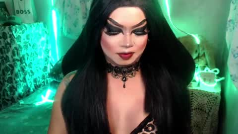 Snapshot of cj_parker69 chatting on 07/20/26, 05:48 QUEEN CESS online show from 07/20/26, 05:48