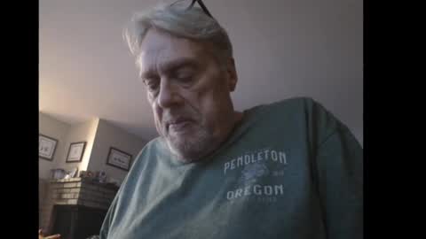 Snapshot of cjscout chatting on 12/12/24, 09:19 cjscout online show from 12/12/24, 09:19