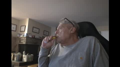 Snapshot of cjscout chatting on 01/13/25, 06:38 cjscout online show from 01/13/25, 06:38