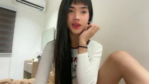 claire_siroksi online show from 07/27/26, 11:06