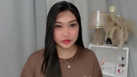 CLAIRE online show from 05/24/26, 04:23