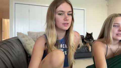 Claire online show from 12/01/25, 12:59