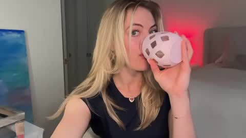 clairebrooksxo online show from 04/23/26, 03:25